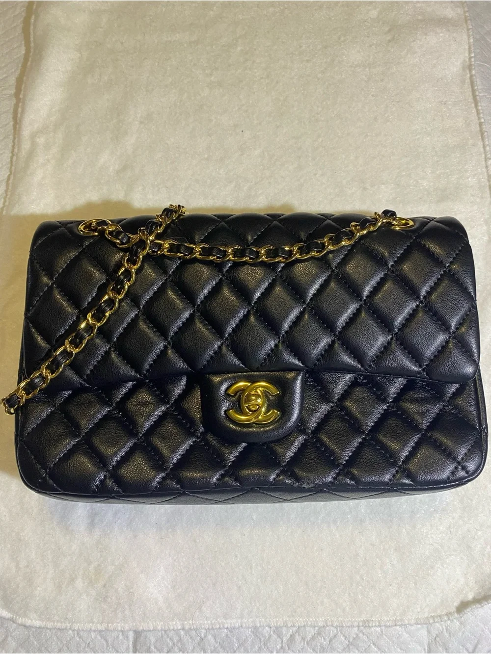 Authentic Vintage CHANEL Medium Classic double flap bag in black quilted leather